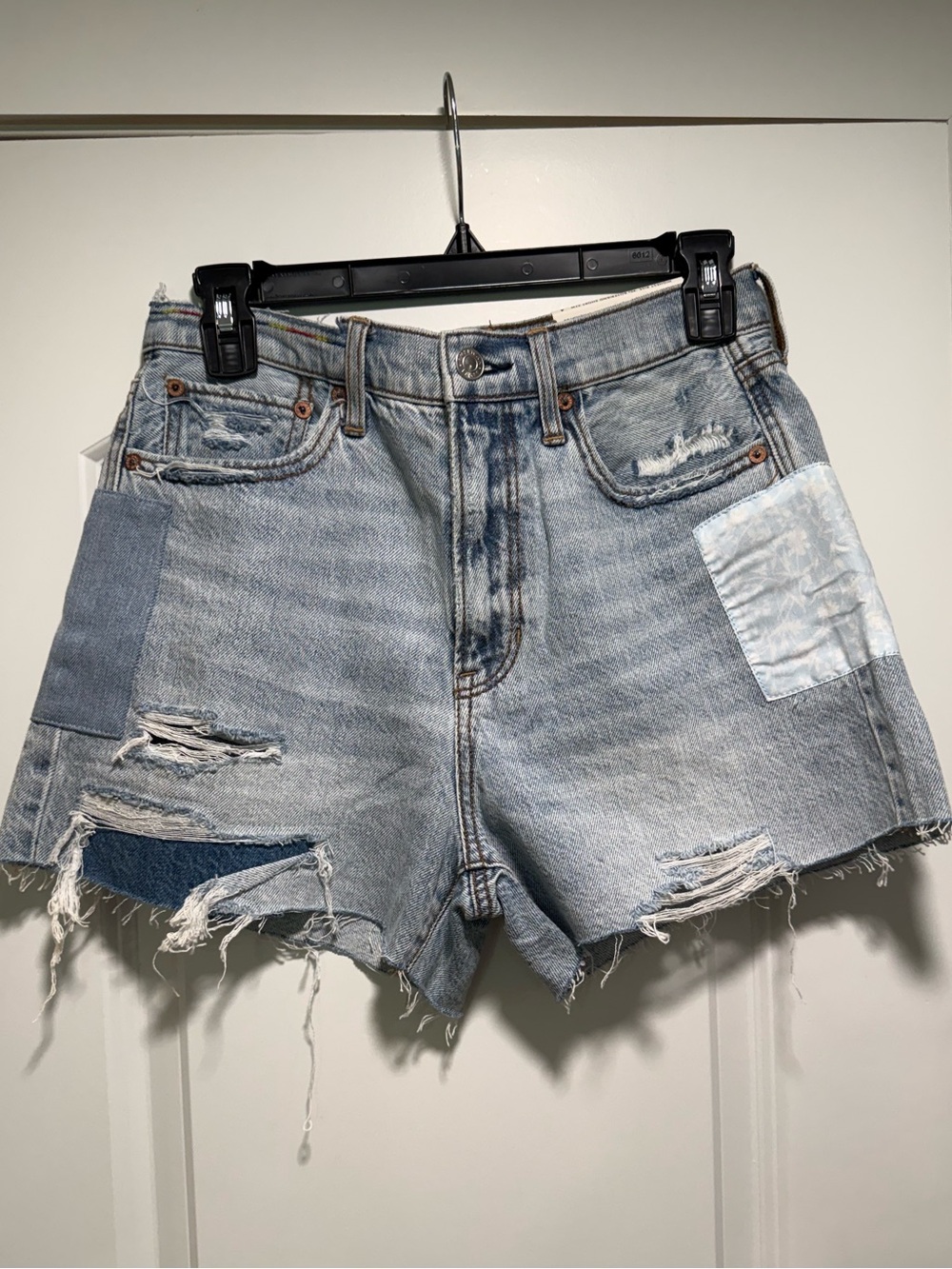 NWT American Eagle Outfitters Light Blue Patchwork Distressed Denim Shorts